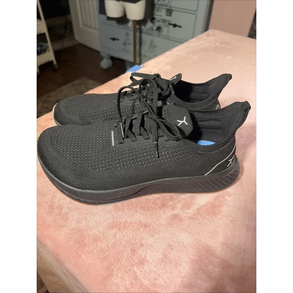 Flux Adapt Running Shoes Mens Black Size 8 Women's Sz 9.5.